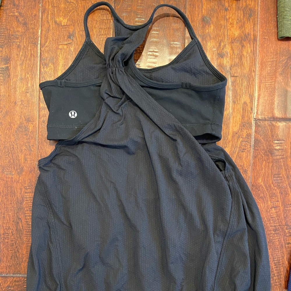 Lulu lemon tank